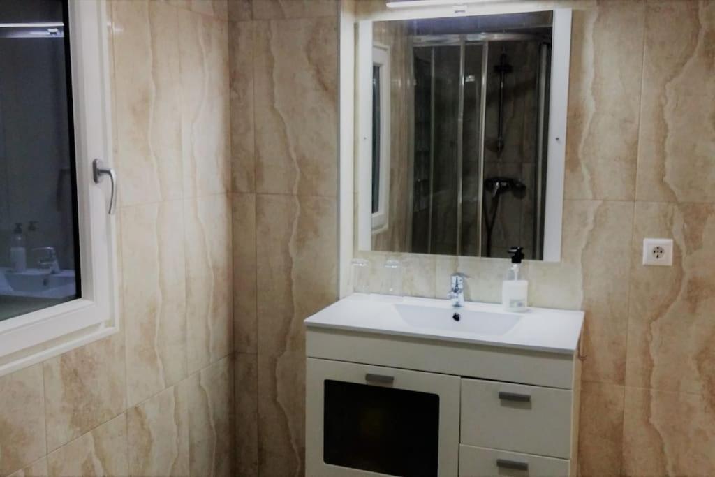شقة Modern Flat At Garbinet With Wifi لقنت المظهر الخارجي الصورة